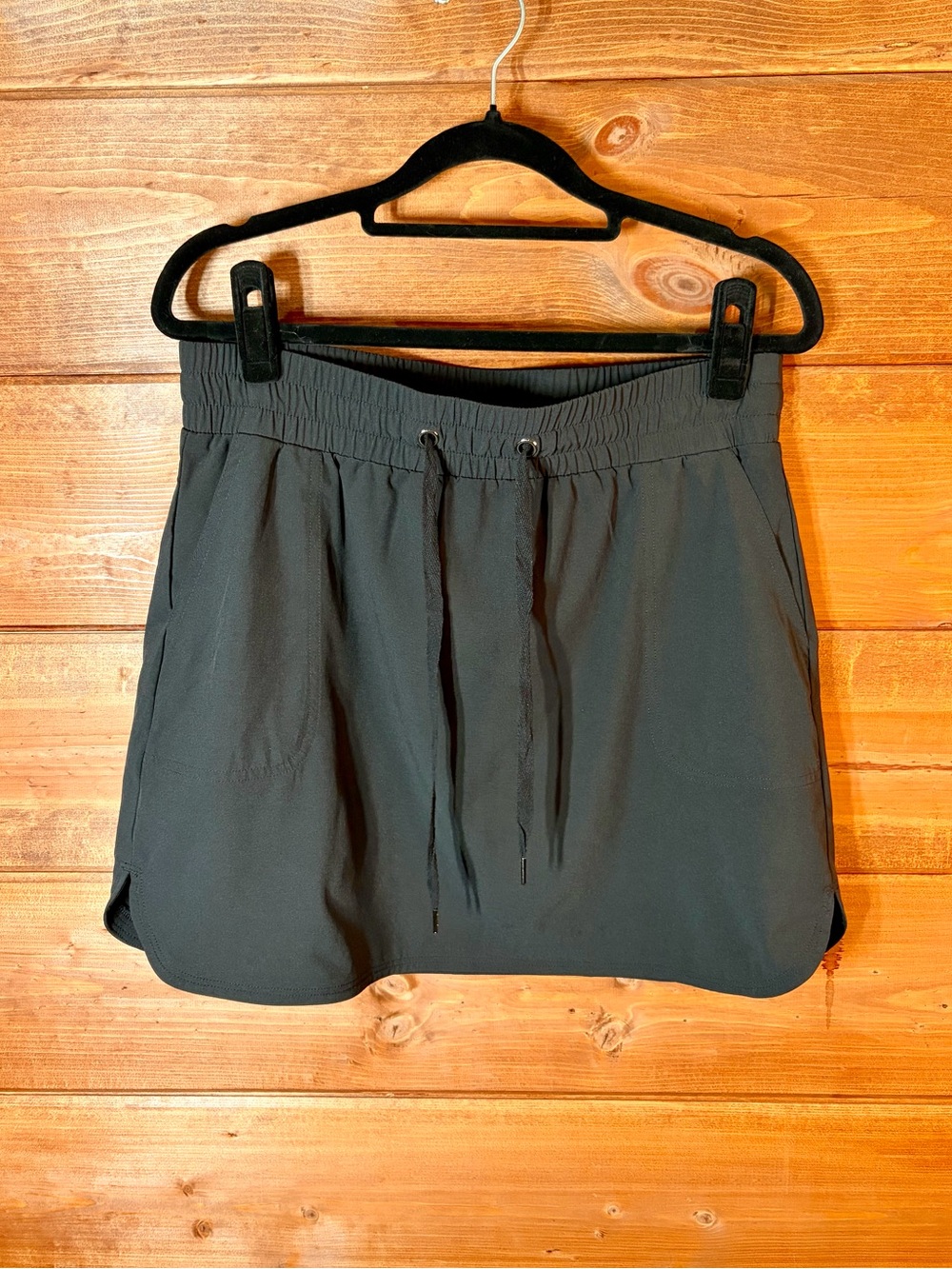Ideology Black Athletic Mini Skirt with Pockets & Drawstring Waist Size Small 💕🖤